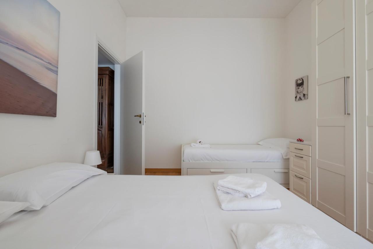 Luxury Flat Between Navigli And Duomo - Sambuco Milan Exterior photo